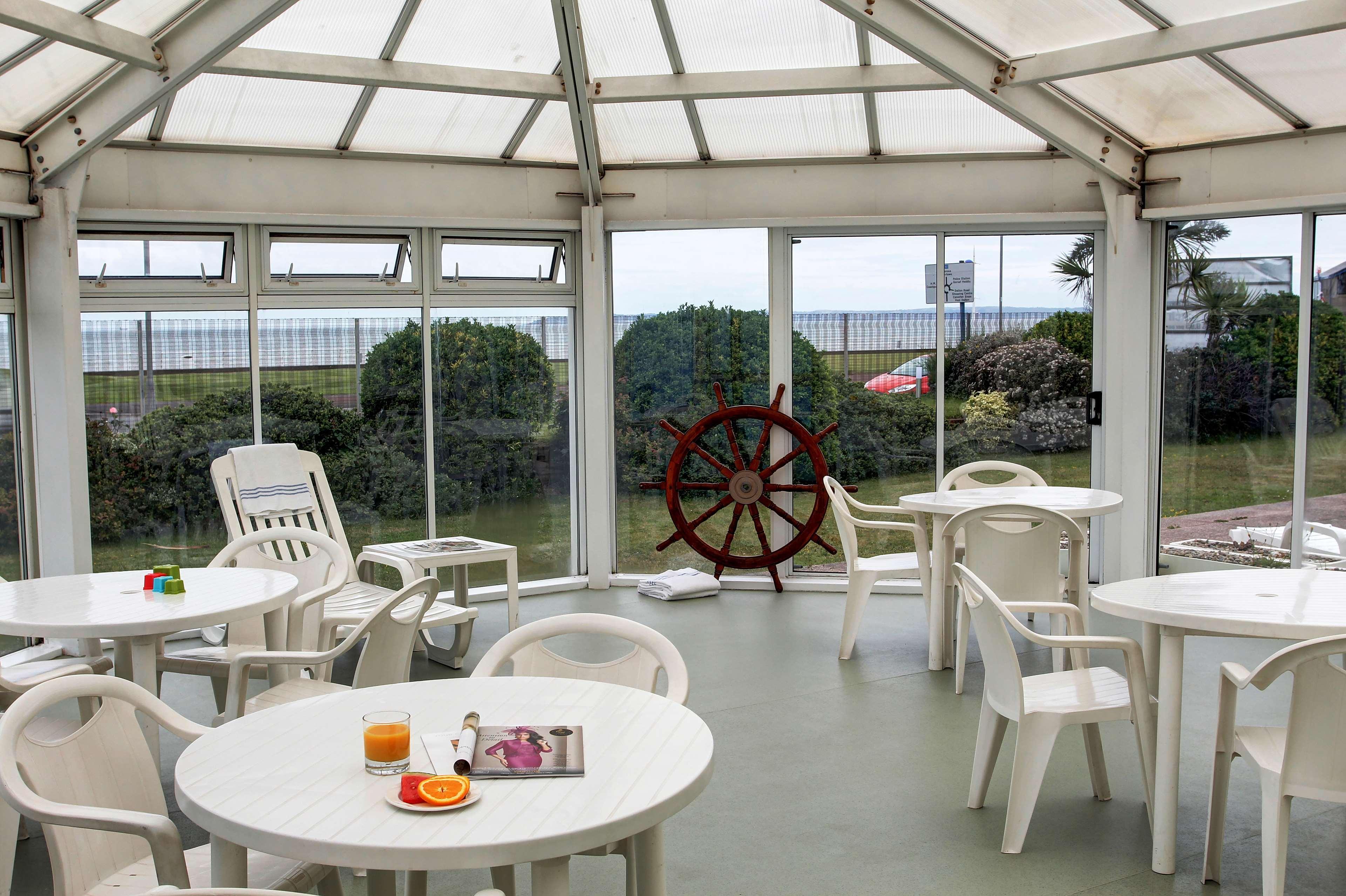 Best Western Aberavon Beach Hotel Порт-Толбот Екстер'єр фото